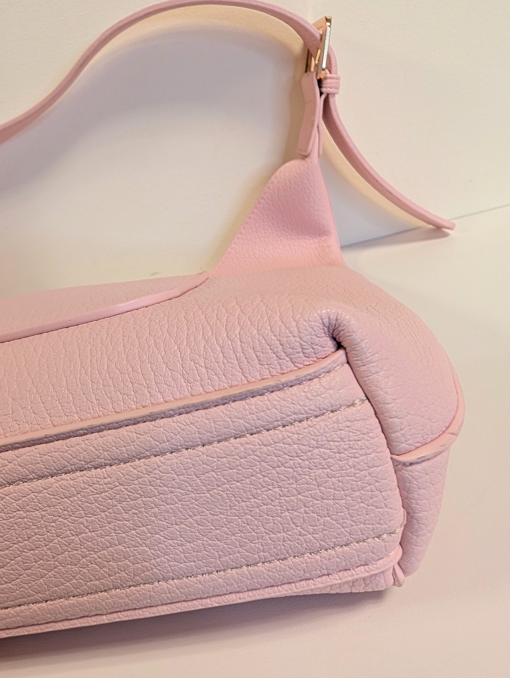 Mali + Lili Peyton Soft Hobo Shoulder Bag Vegan Leather Pastel Pink NWOT - Picture 6 of 11